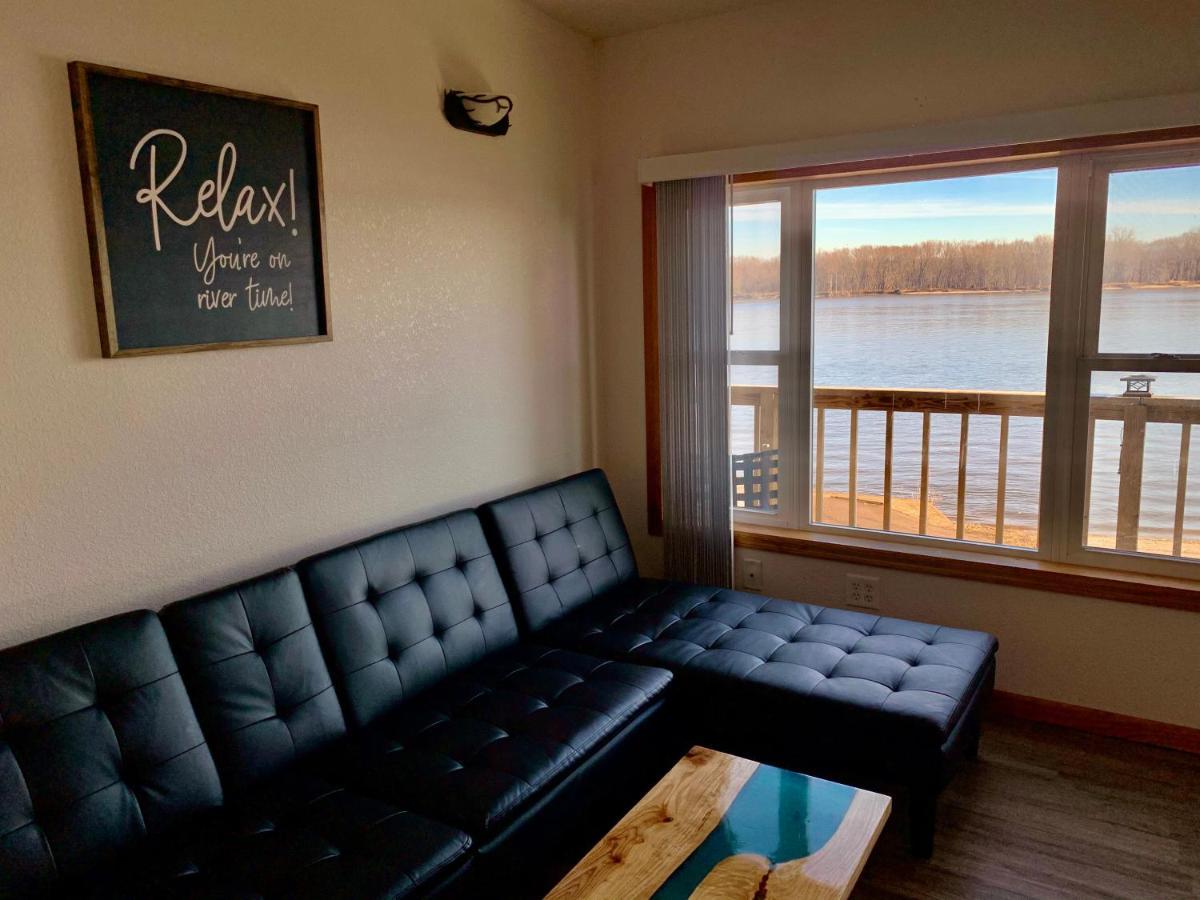 Mississippi River Cabin Bellevue Екстериор снимка